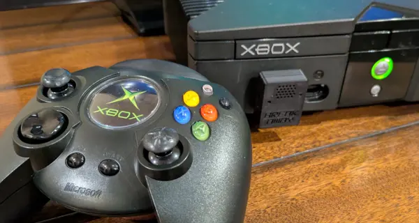 Breakaway: Cutting the cord on the OG Xbox controller