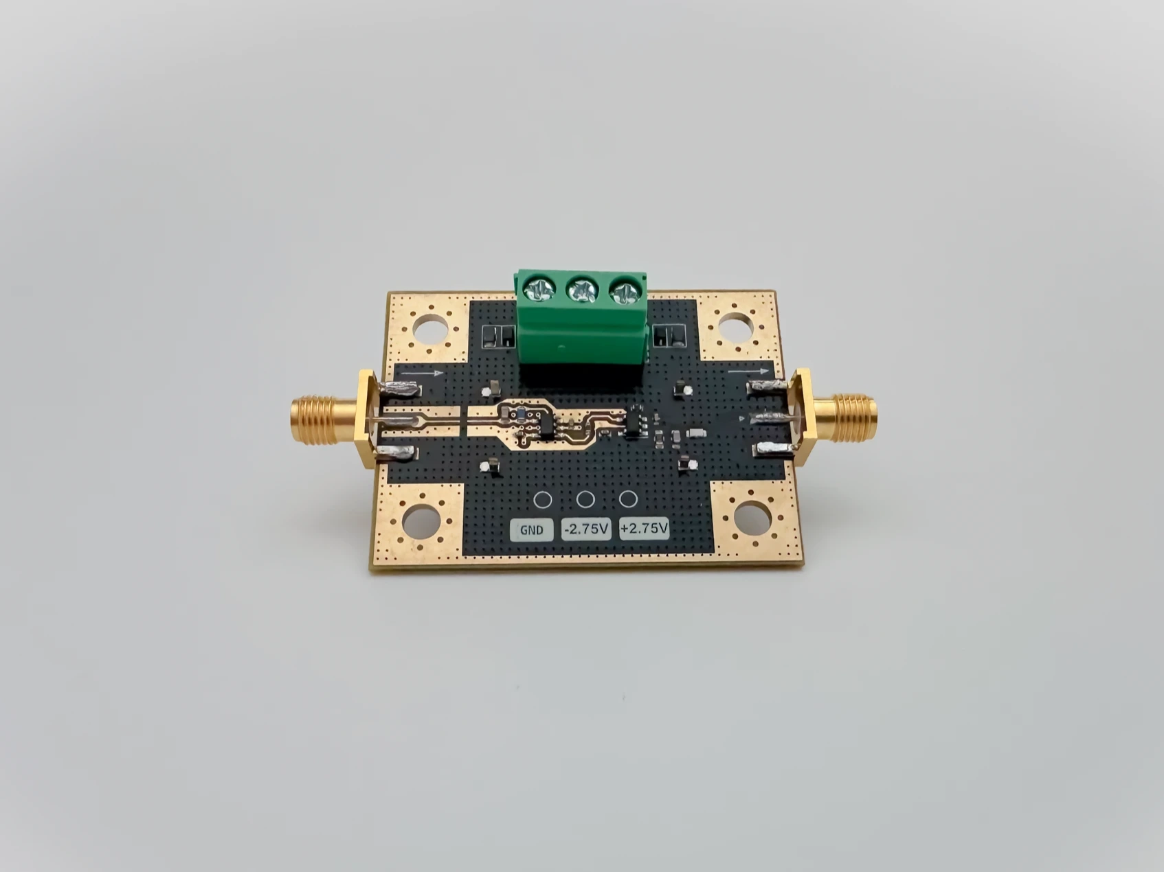 600fA Input Noise Transimpedance Amplifier 140dB @ DC - 10kHz ±2.75V Dual Supply