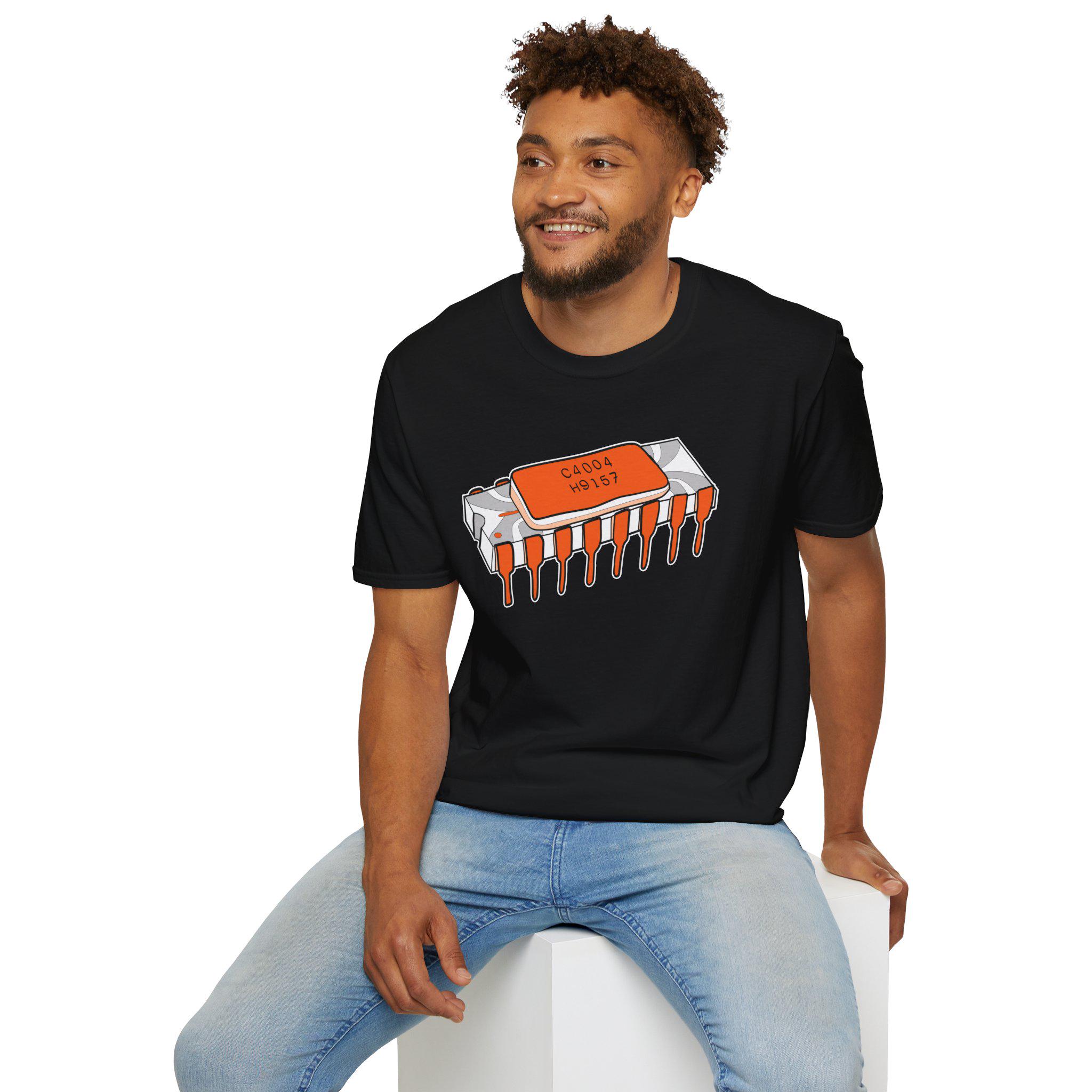 Intel 4004 Microprocessor Chip T-Shirt | First CPU Computer History Vintage Elec