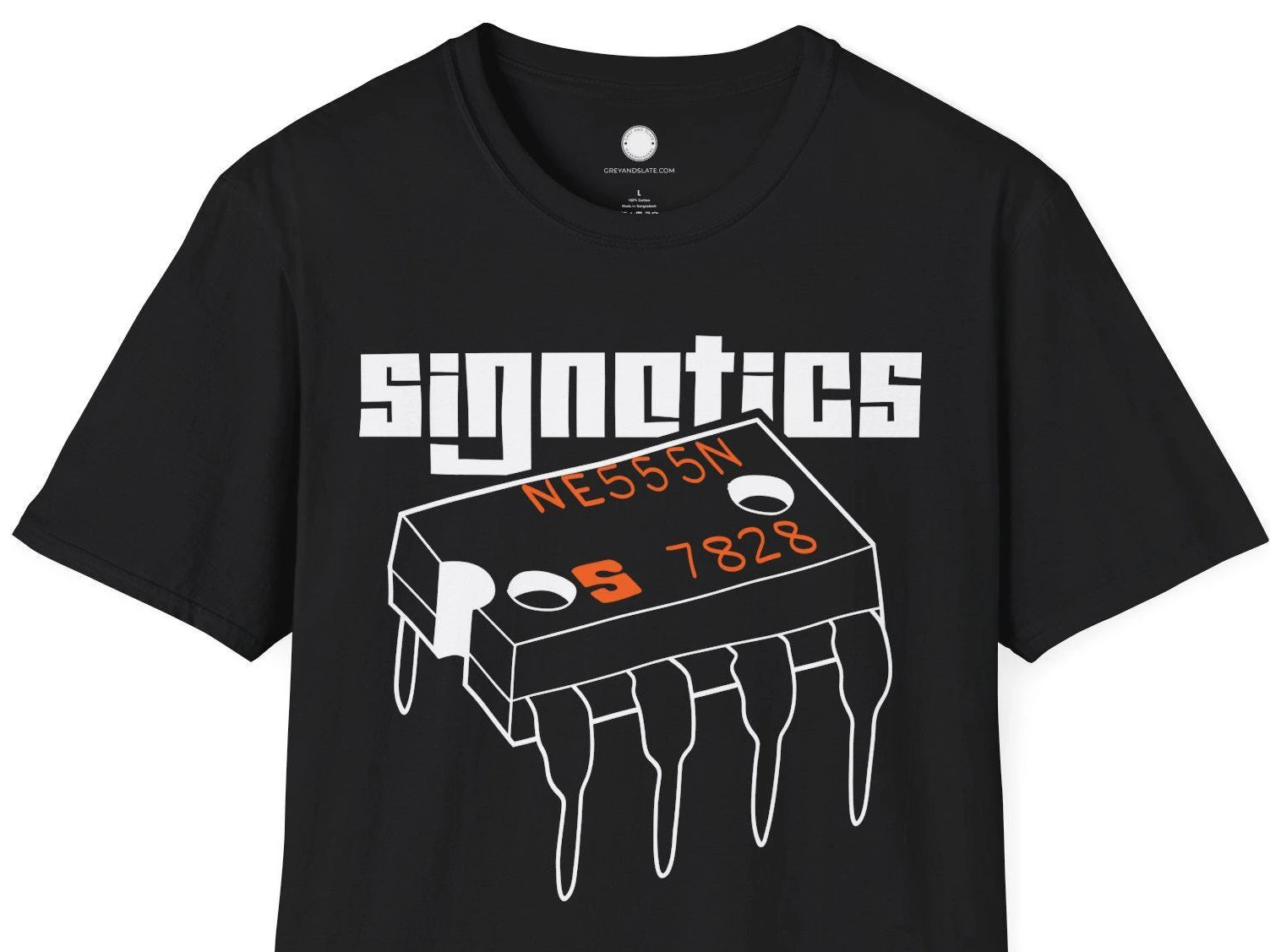 Vintage Signetics 555 Timer T-Shirt | Hand-Drawn Electronics Engineer Gift | Cla