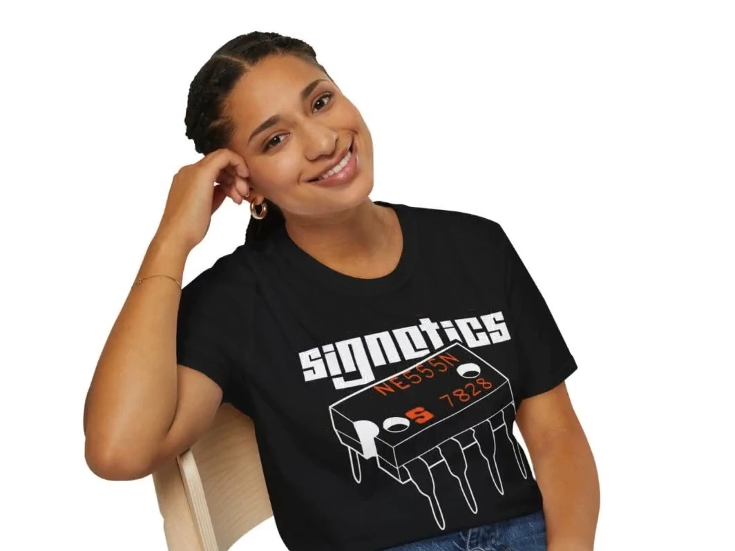 Vintage Signetics 555 Timer T-Shirt | Hand-Drawn Electronics Engineer Gift | Cla