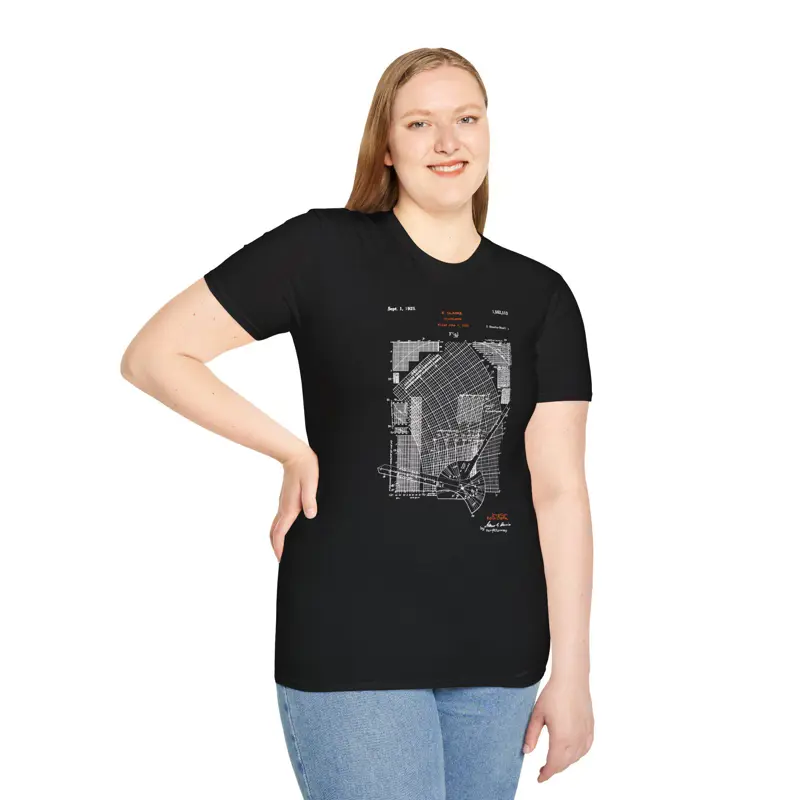 Pioneering Woman Electrical Engineer Graphical Calculator T-Shirt |  Women's His