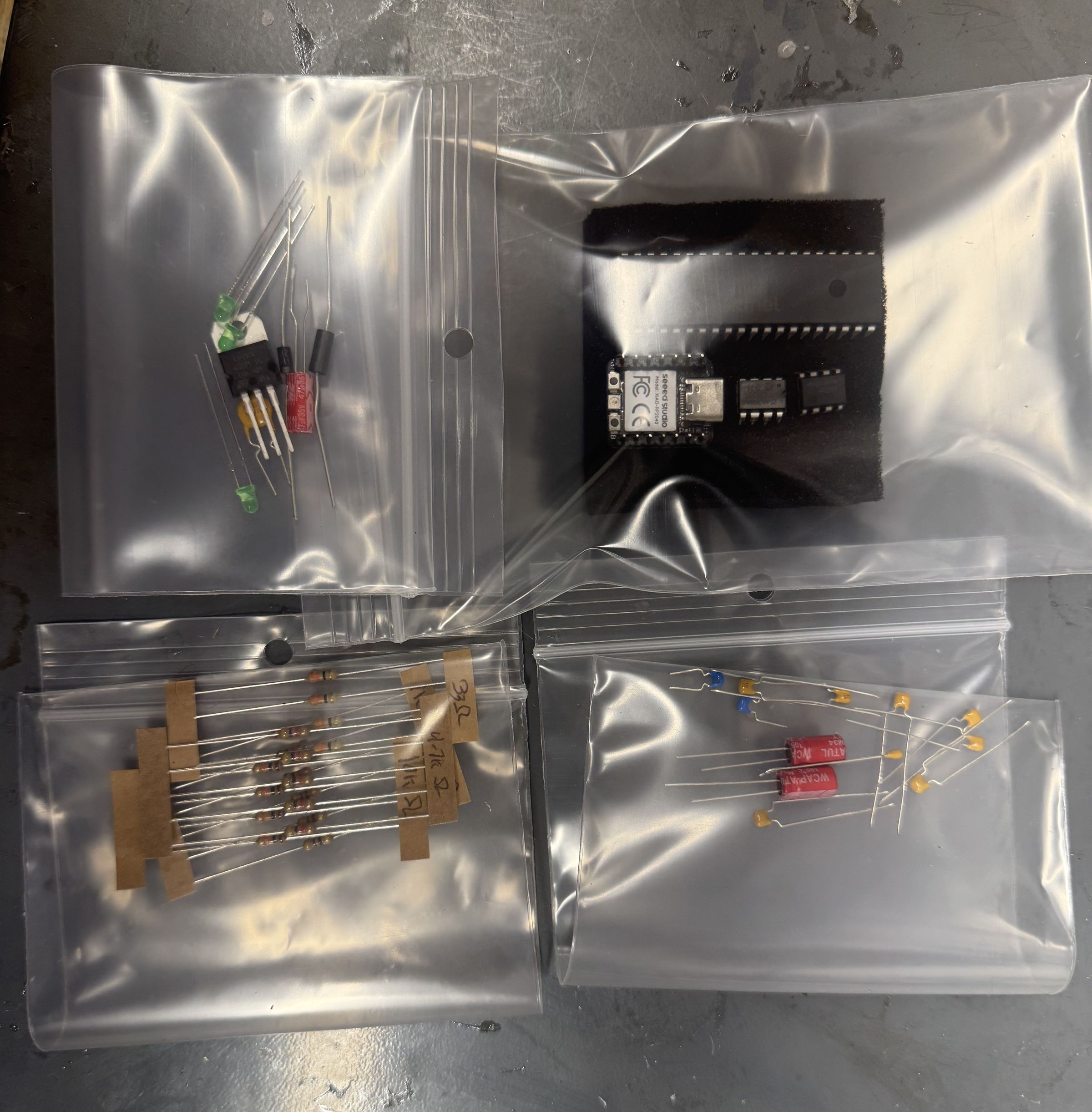 ATMEGA4809 Dev & Educational Kit (Breadboard, MCP)