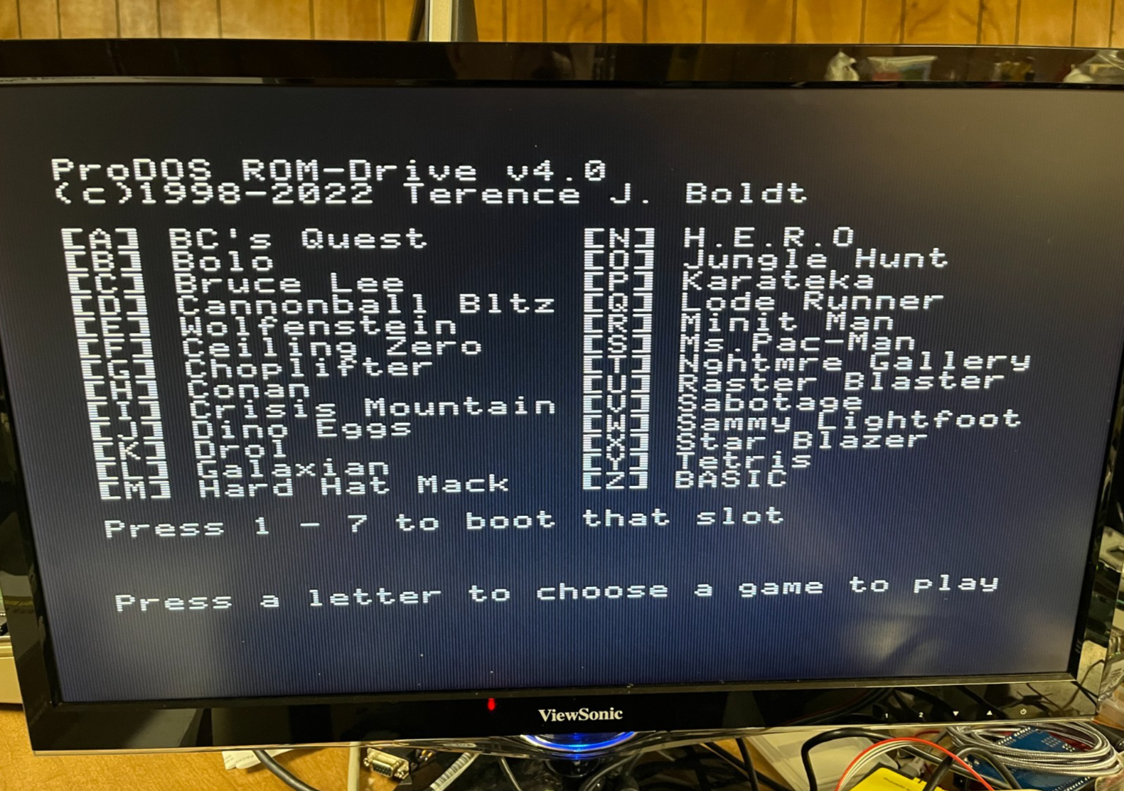 Apple II ProDOS bootable 1MB read-only drive v4.0  By TJBOLDT