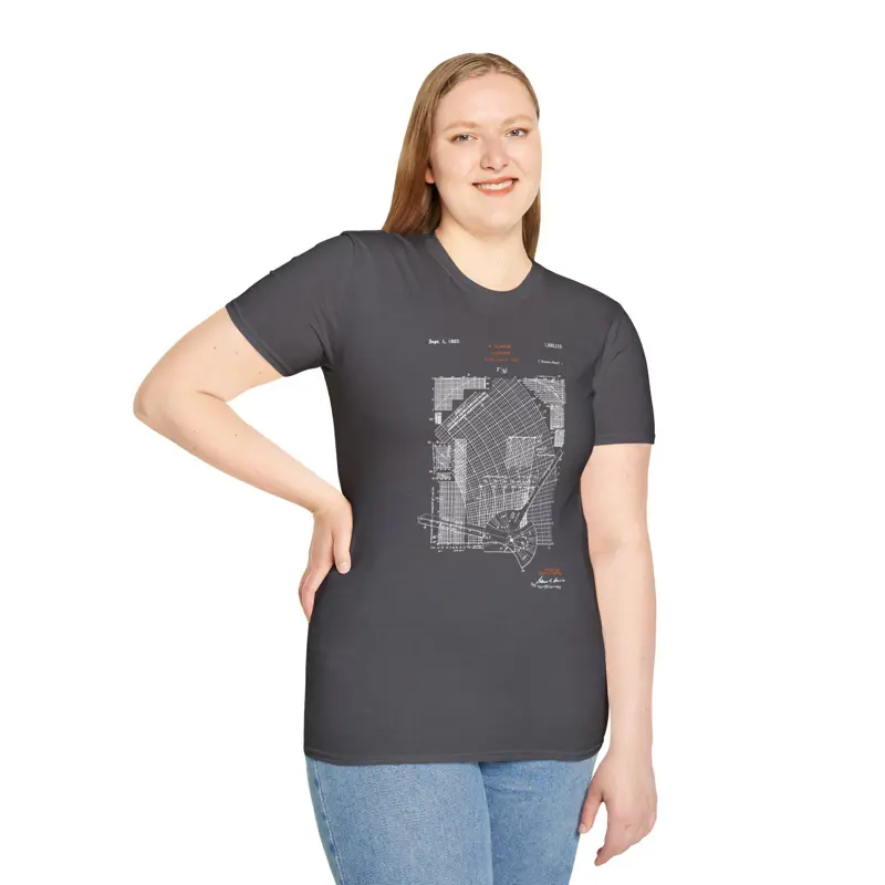 Pioneering Woman Electrical Engineer Graphical Calculator T-Shirt |  Women's His